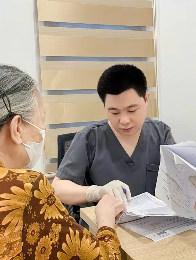 B&aacute;c sĩ Nguyễn Văn Chiều - Người d&agrave;nh 14 năm để biến '&aacute;n tử' th&agrave;nh h&agrave;nh tr&igrave;nh hy vọng- Ảnh 3.