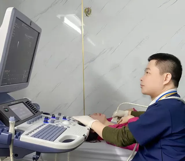 14 năm đồng h&agrave;nh c&ugrave;ng bệnh nh&acirc;n ung thư, b&aacute;c sĩ Nguyễn Văn Chiều tiết lộ sai lầm khiến bệnh t&aacute;i ph&aacute;t - Ảnh 3.