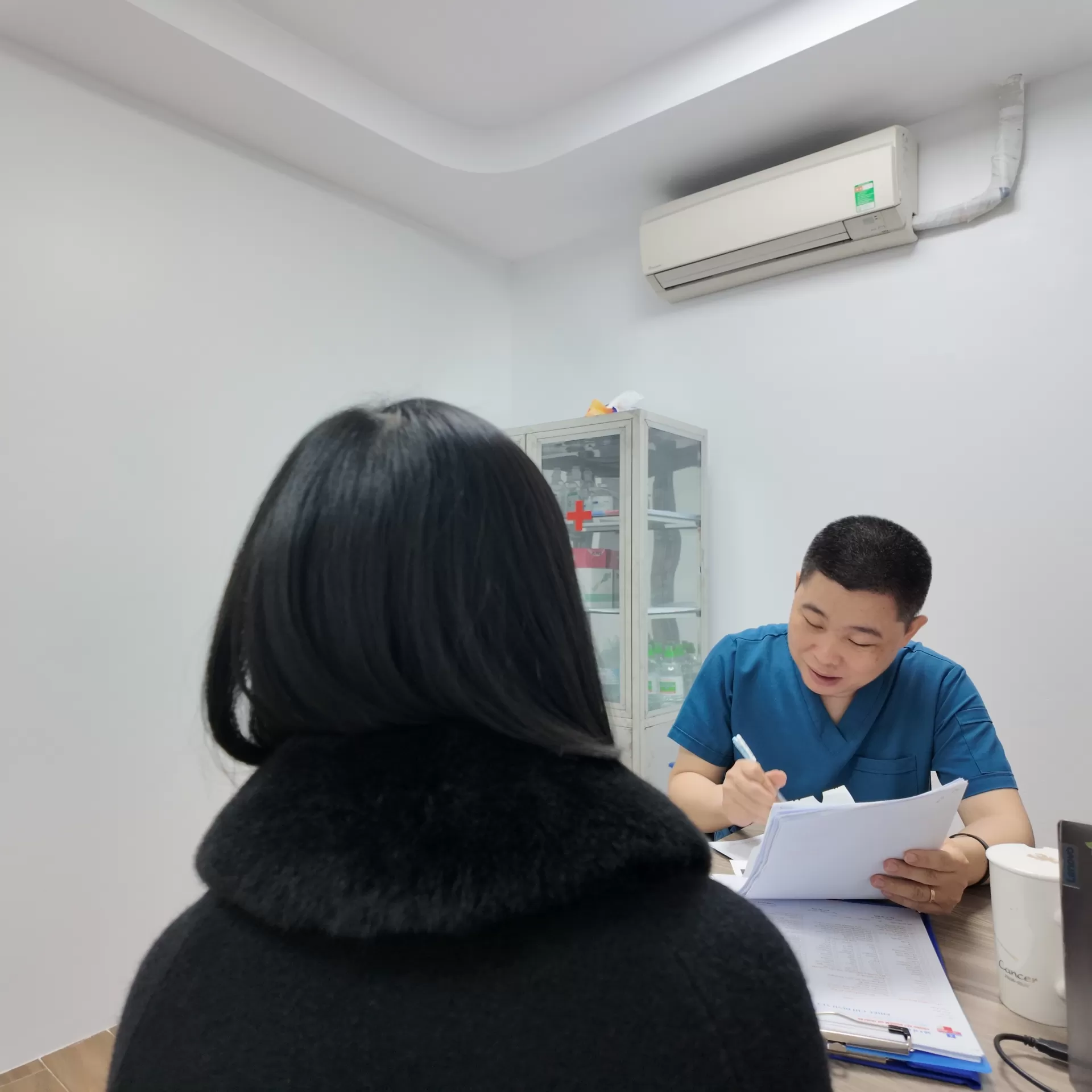 Suy gi&aacute;p sau sinh: Mẹ bỉm cần biết điều n&agrave;y