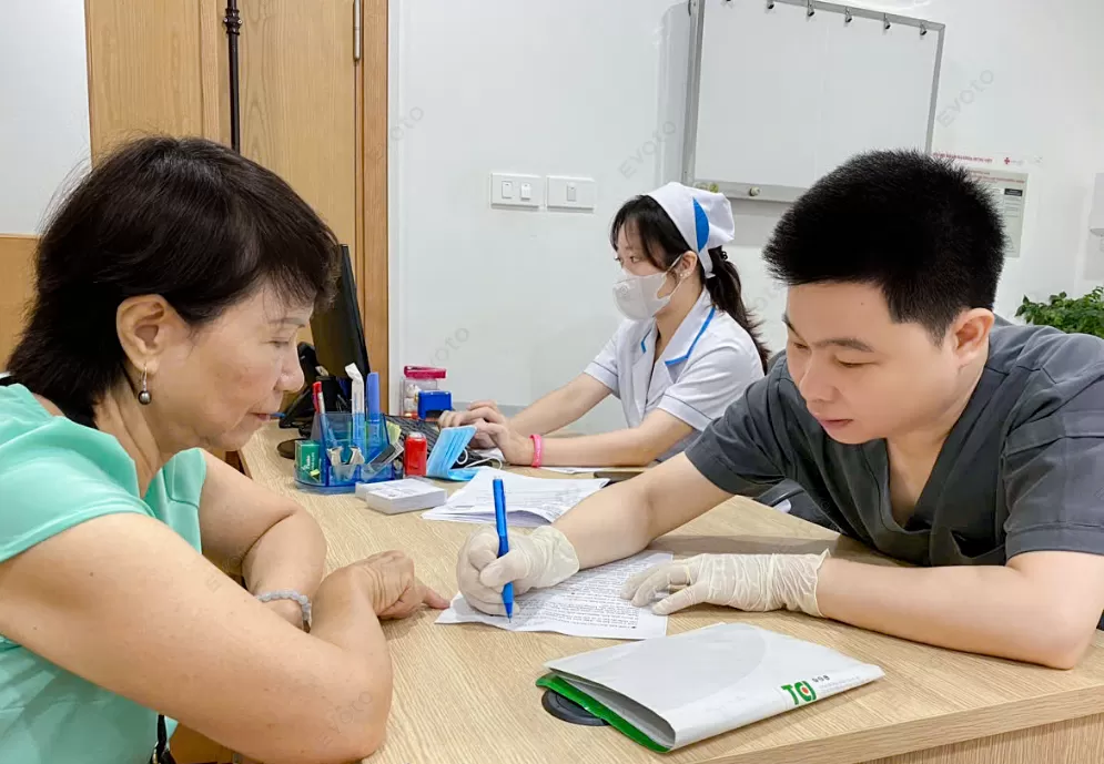 Viêm tuyến giáp Hashimoto: Bệnh tự miễn bạn cần biết sớm